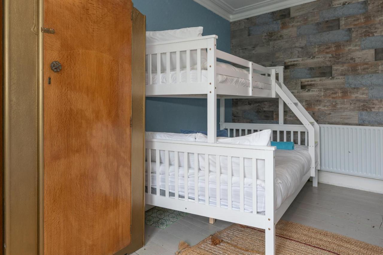 Belmont Villa - 4 Bed - Hot Tub Additional Cost - Sleeps 10-Tjs22Bv อิลฟราคูมบ์ ภายนอก รูปภาพ